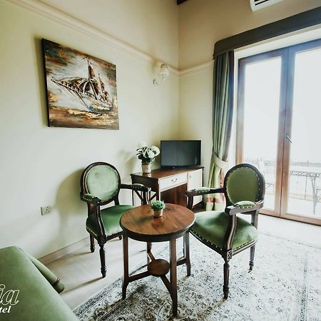 Sofia Boutique Hotel Кирения Екстериор снимка