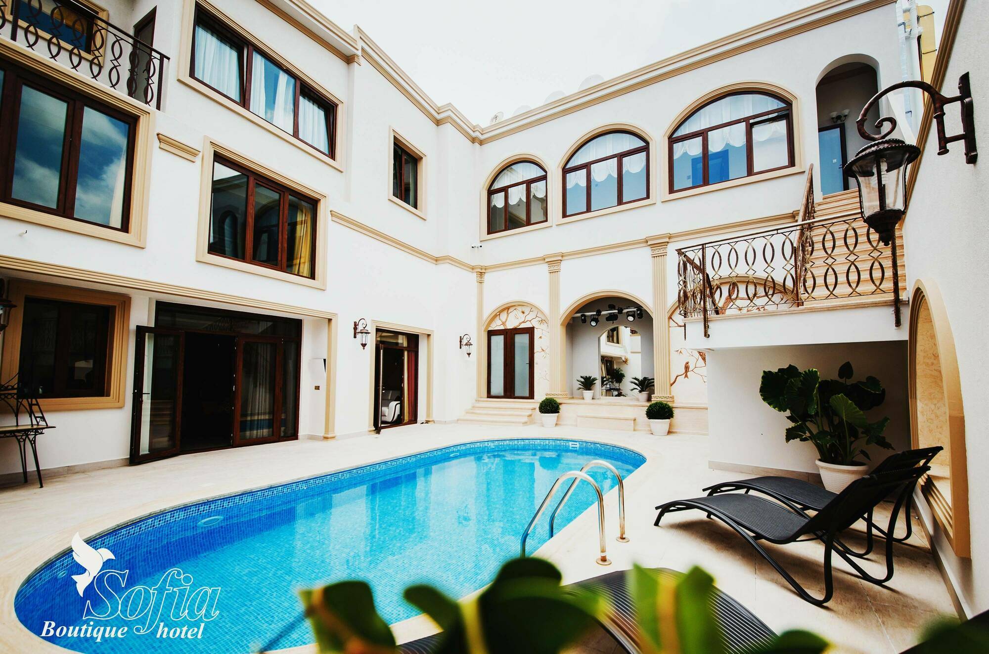 Sofia Boutique Hotel Кирения Екстериор снимка