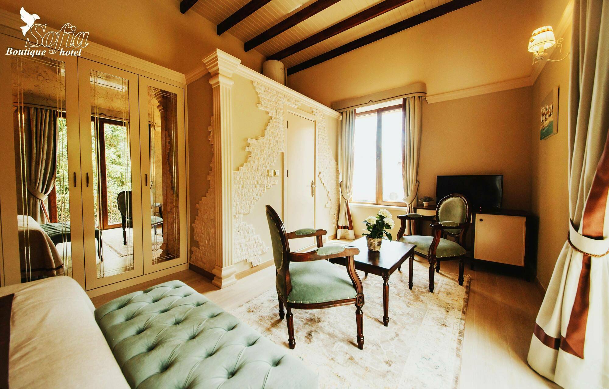 Sofia Boutique Hotel Кирения Екстериор снимка
